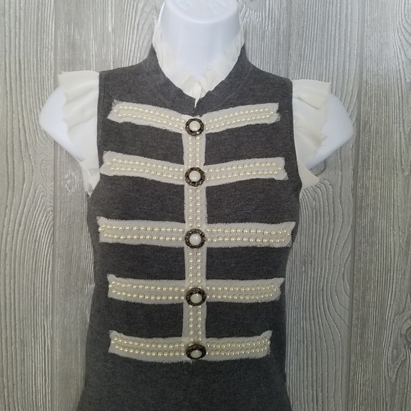 Twelve by Twelve Dress XS Gray Military Pearls Sleeveless - Picture 3 of 9